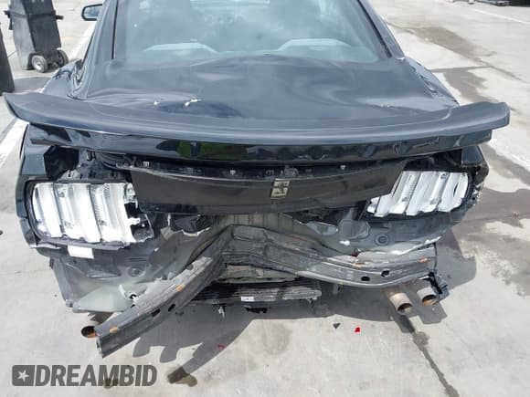 ✅ 2017 Ford Mustang Shelby GT350 • VIN: 1FA6P8JZ1H5527051 • Lot: 42047475. Wystawiony na IAAI z przebiegiem 99 737 mil. Bezpłatny archiwum sprzedaży aukcyjnych z USA i szczegółowy raport historii pojazdu na DreamBid. Zdjęcie 6.