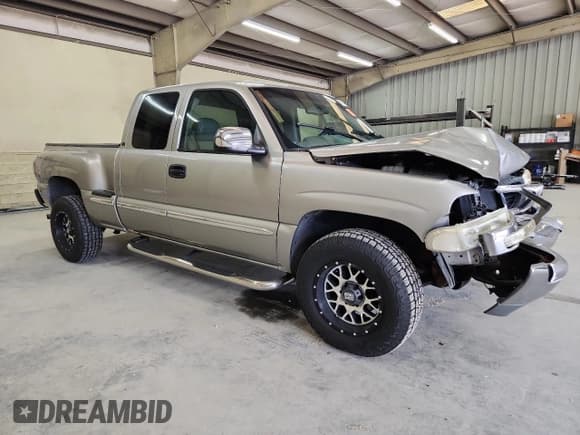 ✅ 1999 GMC Sierra 1500 SLE • VIN: 1GTEK19T7XZ520785 • Лот: 67946695. Опубликован ранее на Copart с пробегом 306 015 миль. Бесплатный доступ к архиву аукционных продаж из США и подробный отчёт об истории автомобиля на DreamBid. Изображение 4.