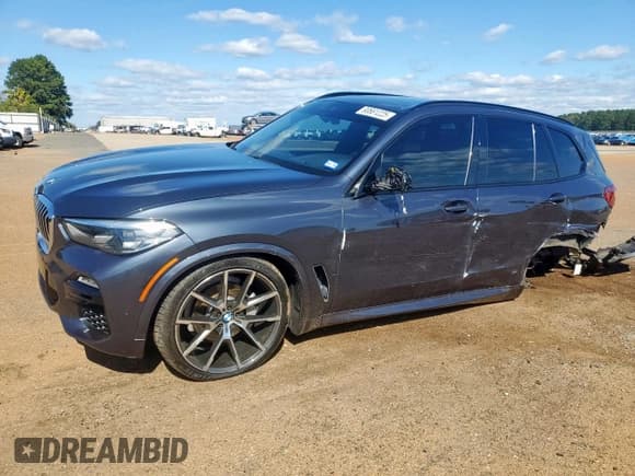 ✅ 2019 BMW X5 xDrive40i • VIN: 5UXCR6C56KLL05659 • Lot: 90661225. Wystawiony na Copart z przebiegiem 98 635 mil. Bezpłatny archiwum sprzedaży aukcyjnych z USA i szczegółowy raport historii pojazdu na DreamBid. Zdjęcie 1.