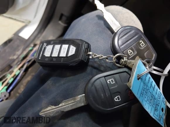 ✅ 2011 Ford F-150 XL • VIN: 1FTFW1EF8BKD76867 • Lot: 43102275. Listed on IAAI with 121,551 mi. Free auction sales archive from the USA and detailed vehicle history report at DreamBid. Image 11.