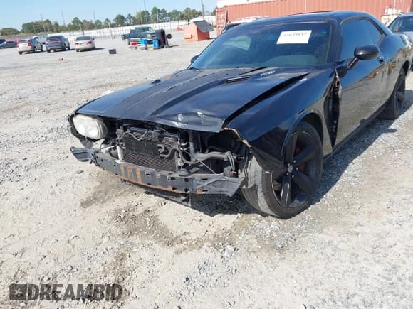 ✅ 2008 Dodge Challenger SRT-8 • VIN: 2B3LJ74W88H182914 • Lot: 43649842. Listed on IAAI with 216,038 mi. Free auction sales archive from the USA and detailed vehicle history report at DreamBid. Image 6.