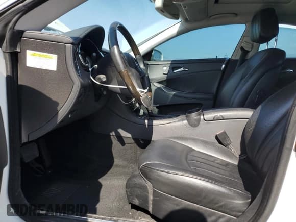 ✅ 2009 Mercedes-Benz CLS 550 • VIN: WDDDJ72XX9A142757 • Lot: 84751135. Listed on Copart with 151,380 mi. Free auction sales archive from the USA and detailed vehicle history report at DreamBid. Image 7.