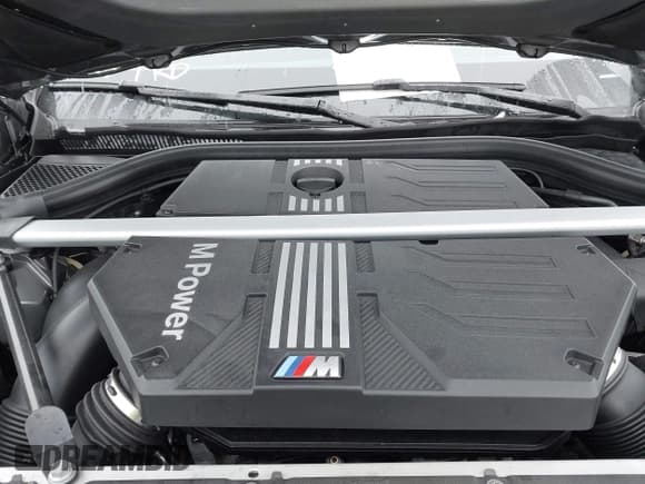 ✅ 2021 BMW X4 M • VIN: 5YMUJ0C01M9F26207 • Lot: 41502307. Listed on IAAI with 31,995 mi. Free auction sales archive from the USA and detailed vehicle history report at DreamBid. Image 10.