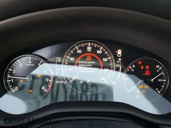 ✅ 2022 Mazda CX-30 S • VIN: 3MVDMBAL8NM407531 • Lot: 68420815. Listed on Copart with 30,147 mi. Free auction sales archive from the USA and detailed vehicle history report at DreamBid. Image 9.