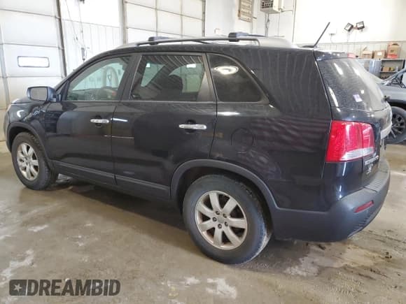 ✅ 2013 Kia Sorento LX • VIN: 5XYKT3A66DG409222 • Lot: 51372325. Listed on Copart with 111,017 mi. Free auction sales archive from the USA and detailed vehicle history report at DreamBid. Image 2.
