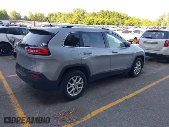 ✅ 2014 Jeep Cherokee Altitude • VIN: 1C4PJMCS1EW244549 • Lot: 42659453. Listed on IAAI with 177,151 mi. Free auction sales archive from the USA and detailed vehicle history report at DreamBid. Image 4.