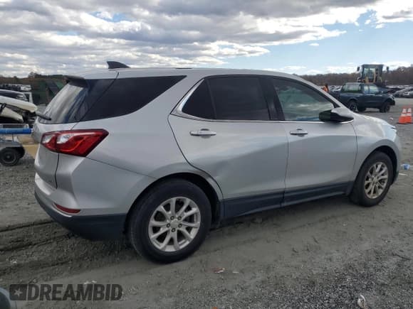 ✅ 2018 Chevrolet Equinox LT • VIN: 3GNAXJEV0JS627633 • Лот: 92103185. Опубликован ранее на Copart с пробегом 173 355 миль. Бесплатный доступ к архиву аукционных продаж из США и подробный отчёт об истории автомобиля на DreamBid. Изображение 3.