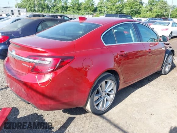 ✅ 2015 Buick Regal • VIN: 2G4GK5EX1F9268951 • Lot: 42559131. Listed on IAAI with 138,545 mi. Free auction sales archive from the USA and detailed vehicle history report at DreamBid. Image 4.