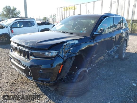 ✅ 2023 Jeep Grand Cherokee Overland • VIN: 1C4RJHDG6PC613839 • Лот: 43338927. Опубликован ранее на IAAI с пробегом 29 857 миль. Бесплатный доступ к архиву аукционных продаж из США и подробный отчёт об истории автомобиля на DreamBid. Изображение 2.