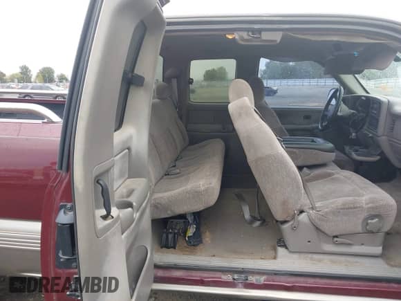 1999 Chevrolet Silverado 1500 LS z VIN 1GCEK19T8XE231163, wystawiony jako IAAI lot #43513149 z przebiegiem 204 007 mil mil oraz . Historia ofert i sprzedaży dostępna na DreamBid. Obrazek 8.