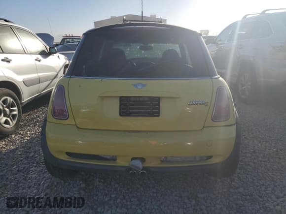 ✅ 2004 MINI Hardtop S • VIN: WMWRE33454TD77257 • Lot: 69972064. Listed on Copart with Not provided. Free auction sales archive from the USA and detailed vehicle history report at DreamBid. Image 6.
