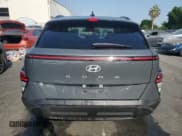 ✅ 2025 Hyundai Kona SEL • VIN: KM8HB3AB4SU285209 • Lot: 80017675. Wystawiony na Copart z przebiegiem 9 628 mil. Bezpłatny archiwum sprzedaży aukcyjnych z USA i szczegółowy raport historii pojazdu na DreamBid. Zdjęcie 6.