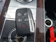 ✅ 2016 Land Rover Range Rover Supercharged • VIN: SALGS3EF7GA299281 • Lot: 40481154. Wystawiony na IAAI z przebiegiem 92 123 mil. Bezpłatny archiwum sprzedaży aukcyjnych z USA i szczegółowy raport historii pojazdu na DreamBid. Zdjęcie 11.