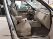 ✅ 2010 Mercury Mariner Premier • VIN: 4M2CN8HGXAKJ00279 • Lot: 41748487. Listed on IAAI with 116,565 mi. Free auction sales archive from the USA and detailed vehicle history report at DreamBid. Image 5.