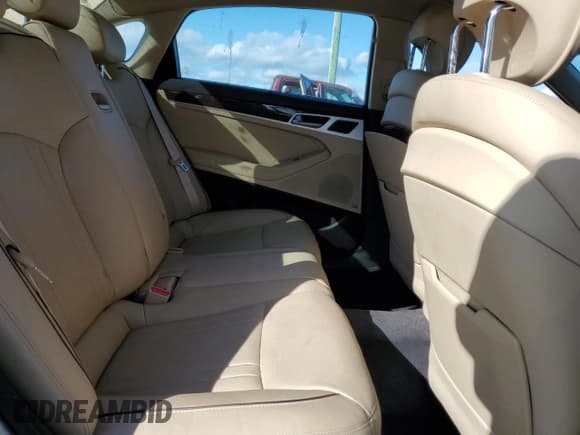 ✅ 2015 Hyundai Genesis 3.8L • VIN: KMHGN4JE5FU045644 • Lot: 79128294. Wystawiony na Copart z przebiegiem 123 086 mil. Bezpłatny archiwum sprzedaży aukcyjnych z USA i szczegółowy raport historii pojazdu na DreamBid. Zdjęcie 10.