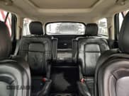 ✅ 2020 Lincoln Aviator Reserve • VIN: 5LM5J7XC3LGL24284 • Lot: 94683365. Wystawiony na Copart z przebiegiem 93 372 mil. Bezpłatny archiwum sprzedaży aukcyjnych z USA i szczegółowy raport historii pojazdu na DreamBid. Zdjęcie 10.