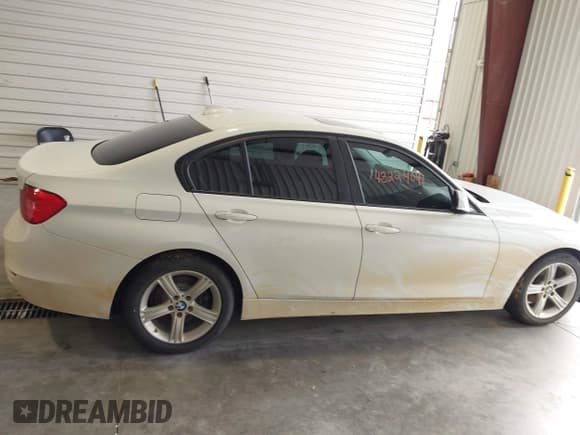 ✅ 2014 BMW 3 Series 328d • VIN: WBA3D3C55EF099345 • Лот: 43224041. Опубликован ранее на IAAI с пробегом 175 094 миль. Бесплатный доступ к архиву аукционных продаж из США и подробный отчёт об истории автомобиля на DreamBid. Изображение 13.