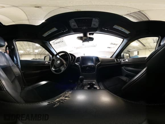 ✅ 2018 Jeep Grand Cherokee Laredo E • VIN: 1C4RJFAG7JC203793 • Лот: 42585072. Опубликован ранее на IAAI с пробегом 263 987 миль. Бесплатный доступ к архиву аукционных продаж из США и подробный отчёт об истории автомобиля на DreamBid. Изображение 18.