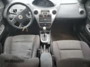 ✅ 2006 Saturn ION • VIN: 1G8AN15FX6Z192972 • Лот: 69794495. Опубликован ранее на Copart с пробегом 194 161 миль. Бесплатный доступ к архиву аукционных продаж из США и подробный отчёт об истории автомобиля на DreamBid. Изображение 8.