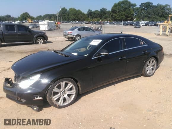 ✅ 2008 Mercedes-Benz CLS 550 • VIN: WDDDJ72X48A123474 • Лот: 42651688. Опубликован ранее на IAAI с пробегом 123 648 миль. Бесплатный доступ к архиву аукционных продаж из США и подробный отчёт об истории автомобиля на DreamBid. Изображение 2.