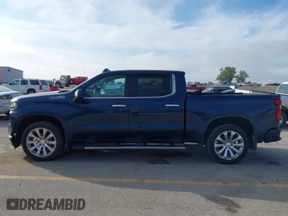 ✅ 2019 Chevrolet Silverado 1500 High Country • VIN: 3GCUYHEL7KG134157 • Лот: 43233782. Опубликован ранее на IAAI с пробегом 92 882 миль. Бесплатный доступ к архиву аукционных продаж из США и подробный отчёт об истории автомобиля на DreamBid. Изображение 15.