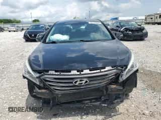 2015 Hyundai Sonata Sport с VIN 5NPE34AF4FH054145, выставлен на аукционе Copart как лот 65176665 с пробегом 171 992 миль миль и Списание • Salvage title. История ставок и продаж доступна на DreamBid. Изображение 5.