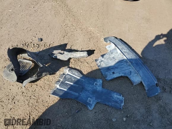 ✅ 2013 Audi Q7 S line Prestige • VIN: WA1DGAFEXDD004510 • Лот: 52490045. Опубликован ранее на Copart с пробегом 192 300 миль. Бесплатный доступ к архиву аукционных продаж из США и подробный отчёт об истории автомобиля на DreamBid. Изображение 15.