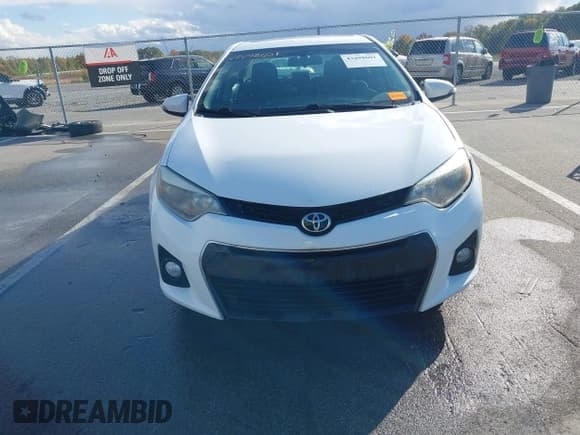 ✅ 2014 Toyota Corolla L • VIN: 2T1BURHE0EC038052 • Lot: 43498601. Listed on IAAI with 137,464 mi. Free auction sales archive from the USA and detailed vehicle history report at DreamBid. Image 12.