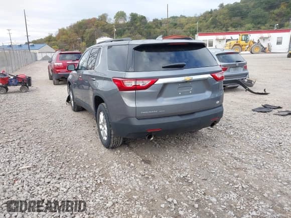 ✅ 2019 Chevrolet Traverse LT Cloth • VIN: 1GNEVGKW1KJ102929 • Lot: 43403444. Wystawiony na IAAI z przebiegiem 54 973 mil. Bezpłatny archiwum sprzedaży aukcyjnych z USA i szczegółowy raport historii pojazdu na DreamBid. Zdjęcie 3.
