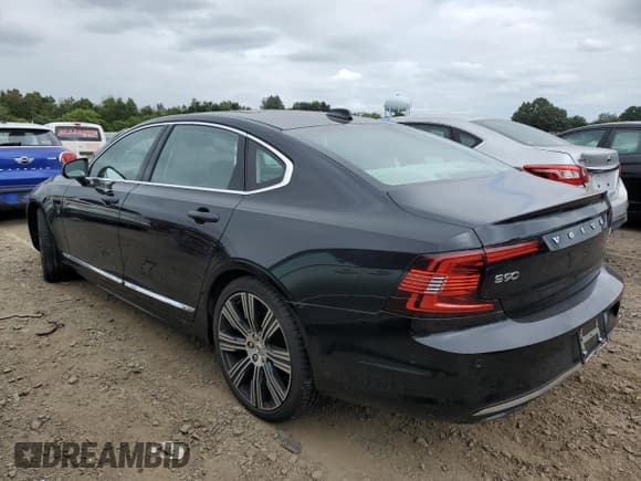 ✅ 2023 Volvo S90 • VIN: LVY062MA2PP317771 • Lot: 70174044. Wystawiony na Copart z przebiegiem 9 539 mil. Bezpłatny archiwum sprzedaży aukcyjnych z USA i szczegółowy raport historii pojazdu na DreamBid. Zdjęcie 2.