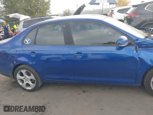 ✅ 2008 Volkswagen Jetta S • VIN: 3VWJM71K38M099243 • Lot: 43508265. Wystawiony na IAAI z przebiegiem 216 622 mil. Bezpłatny archiwum sprzedaży aukcyjnych z USA i szczegółowy raport historii pojazdu na DreamBid. Zdjęcie 13.