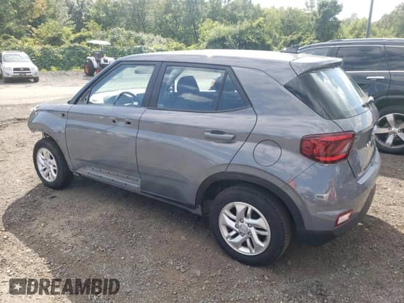 2022 Hyundai Venue SE с VIN KMHRB8A3XNU164506, выставлен на аукционе Copart как лот 68160304 с пробегом 5 740 миль миль и Списание • Salvage title. История ставок и продаж доступна на DreamBid. Изображение 2.