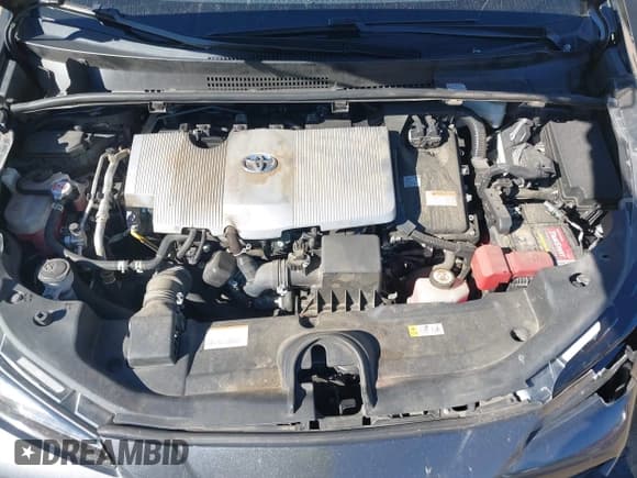 ✅ 2022 Toyota Prius L Eco • VIN: JTDKAMFU3N3189384 • Lot: 43575250. Listed on IAAI with 155,443 mi. Free auction sales archive from the USA and detailed vehicle history report at DreamBid. Image 10.