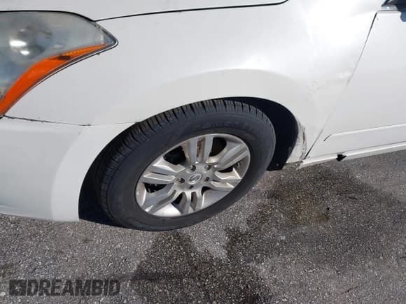 ✅ 2010 Nissan Altima S • VIN: 1N4AL2AP2AN455820 • Lot: 43669401. Listed on IAAI with 118,385 mi. Free auction sales archive from the USA and detailed vehicle history report at DreamBid. Image 13.