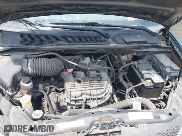 ✅ 2012 Dodge Grand Caravan Crew • VIN: 2C4RDGDG1CR151614 • Lot: 42472774. Wystawiony na IAAI z przebiegiem 212 380 mil. Bezpłatny archiwum sprzedaży aukcyjnych z USA i szczegółowy raport historii pojazdu na DreamBid. Zdjęcie 10.