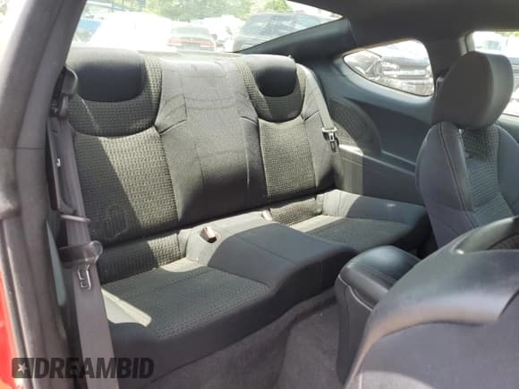 ✅ 2014 Hyundai Genesis Coupe Premium • VIN: KMHHT6KD4EU117749 • Lot: 42180595. Wystawiony na Copart z przebiegiem 41 391 mil. Bezpłatny archiwum sprzedaży aukcyjnych z USA i szczegółowy raport historii pojazdu na DreamBid. Zdjęcie 10.