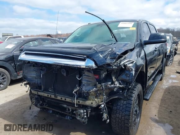 ✅ 2016 Toyota Tundra SR5 • VIN: 5TFEM5F13GX102952 • Lot: 41881999. Listed on IAAI with 106,065 mi. Free auction sales archive from the USA and detailed vehicle history report at DreamBid. Image 2.