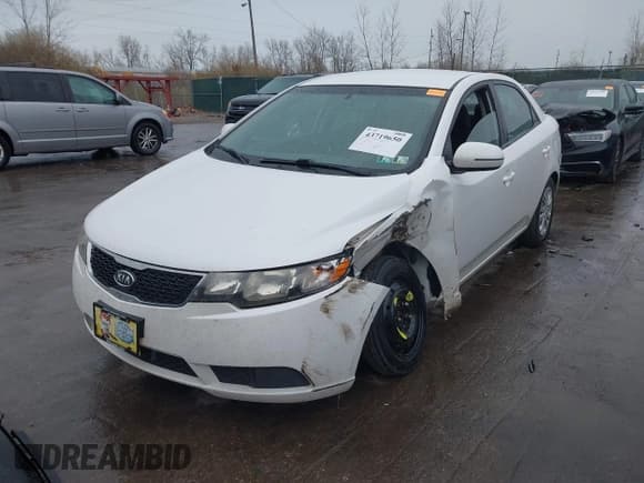 ✅ 2012 Kia Forte EX • VIN: KNAFU4A22C5522509 • Лот: 43719650. Опубликован ранее на IAAI с пробегом 121 904 миль. Бесплатный доступ к архиву аукционных продаж из США и подробный отчёт об истории автомобиля на DreamBid. Изображение 2.