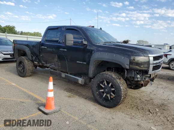 ✅ 2013 Chevrolet Silverado 2500HD LT • VIN: 1GC1KXC81DF145768 • Lot: 69955635. Wystawiony na Copart z przebiegiem 201 623 mil. Bezpłatny archiwum sprzedaży aukcyjnych z USA i szczegółowy raport historii pojazdu na DreamBid. Zdjęcie 4.