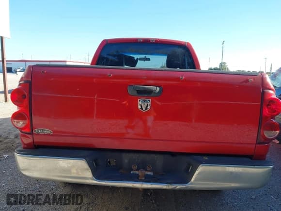 ✅ 2007 Dodge 1500 ST • VIN: 1D7HA16K97J519265 • Lot: 43337145. Listed on IAAI with 210,778 mi. Free auction sales archive from the USA and detailed vehicle history report at DreamBid. Image 6.