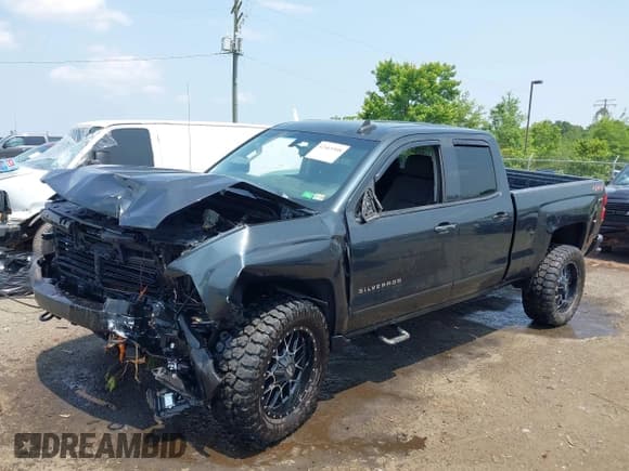 ✅ 2019 Chevrolet Silverado 1500 LT • VIN: 2GCVKPEC9K1134735 • Lot: 42465508. Wystawiony na IAAI z przebiegiem 108 520 mil. Bezpłatny archiwum sprzedaży aukcyjnych z USA i szczegółowy raport historii pojazdu na DreamBid. Zdjęcie 18.