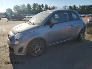 ✅ 2018 FIAT 500 Pop • VIN: 3C3CFFKH6JT465117 • Lot: 85673655. Wystawiony na Copart z przebiegiem 46 692 mil. Bezpłatny archiwum sprzedaży aukcyjnych z USA i szczegółowy raport historii pojazdu na DreamBid. Zdjęcie 1.