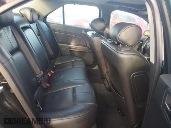 ✅ 2007 Cadillac STS • VIN: 1G6DC67A270114668 • Lot: 76119044. Wystawiony na Copart z przebiegiem Nie podano. Bezpłatny archiwum sprzedaży aukcyjnych z USA i szczegółowy raport historii pojazdu na DreamBid. Zdjęcie 11.