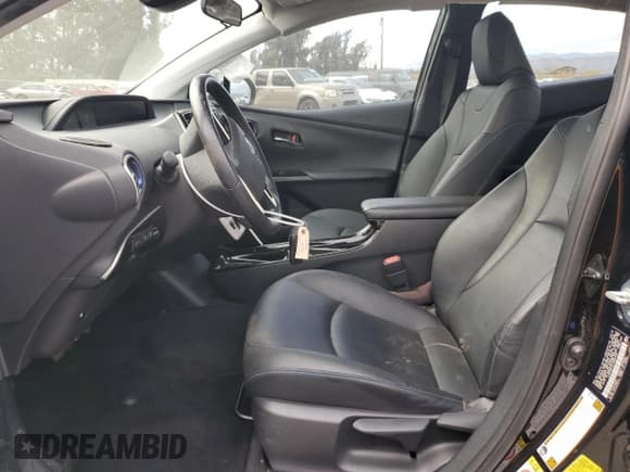 ✅ 2018 Toyota Prius Three Touring • VIN: JTDKARFU0J3059165 • Lot: 92466895. Listed on Copart with 116,323 mi. Free auction sales archive from the USA and detailed vehicle history report at DreamBid. Image 7.