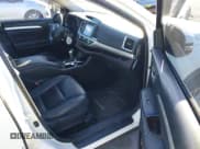 ✅ 2014 Toyota Highlander XLE • VIN: 5TDKKRFH2ES028570 • Lot: 43494496. Wystawiony na IAAI z przebiegiem 207 050 mil. Bezpłatny archiwum sprzedaży aukcyjnych z USA i szczegółowy raport historii pojazdu na DreamBid. Zdjęcie 5.