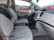 ✅ 2014 Toyota Sienna LE AAS • VIN: 5TDKK3DC0ES471725 • Lot: 43061361. Listed on IAAI with 194,913 mi. Free auction sales archive from the USA and detailed vehicle history report at DreamBid. Image 5.