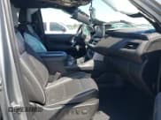 ✅ 2023 GMC Yukon XL SLT • VIN: 1GKS2GKD8PR122479 • Lot: 42788610. Wystawiony na IAAI z przebiegiem 58 414 mil. Bezpłatny archiwum sprzedaży aukcyjnych z USA i szczegółowy raport historii pojazdu na DreamBid. Zdjęcie 5.