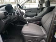 ✅ 2023 Hyundai Santa Fe Blue • VIN: 5NMS2DA16PH016182 • Lot: 40181634. Wystawiony na Copart z przebiegiem 1 316 mil. Bezpłatny archiwum sprzedaży aukcyjnych z USA i szczegółowy raport historii pojazdu na DreamBid. Zdjęcie 7.