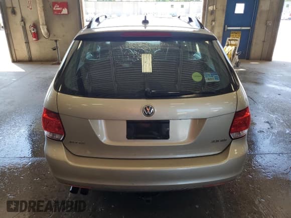 ✅ 2013 Volkswagen Jetta S • VIN: 3VWPP7AJ2DM638969 • Лот: 61233195. Опубликован ранее на Copart с пробегом 144 106 миль. Бесплатный доступ к архиву аукционных продаж из США и подробный отчёт об истории автомобиля на DreamBid. Изображение 6.