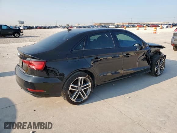 ✅ 2020 Audi A3 Premium • VIN: WAUAUGFF6LA072037 • Лот: 71887765. Опубликован ранее на Copart с пробегом 35 308 миль. Бесплатный доступ к архиву аукционных продаж из США и подробный отчёт об истории автомобиля на DreamBid. Изображение 3.